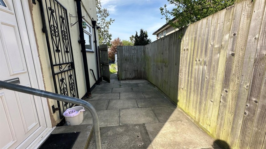 Images for Rowantree Drive, BD10