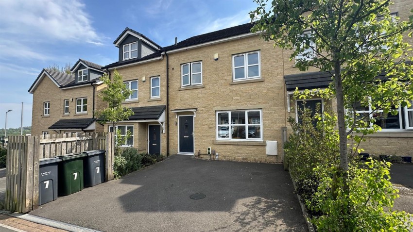 Images for Hutton Hall Drive, Eccleshill, Bradford