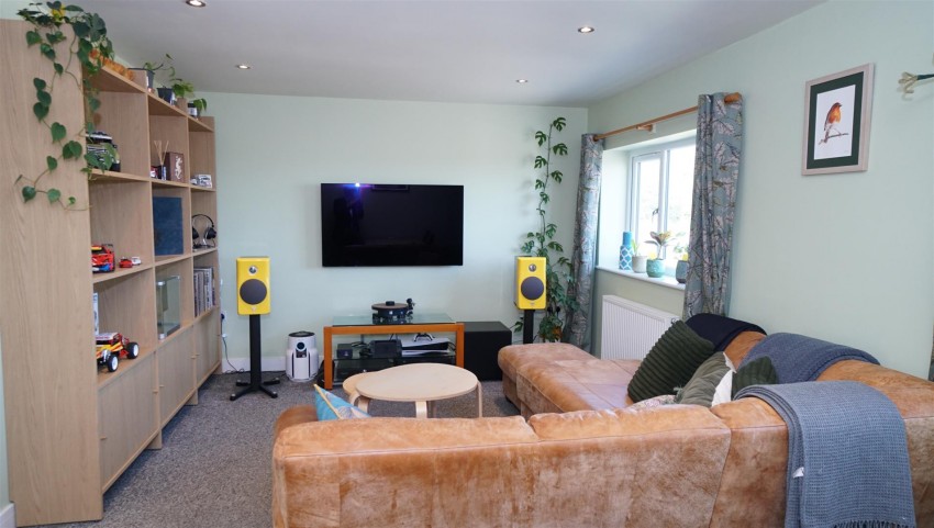 Images for Oaklands, Idle, Bradford