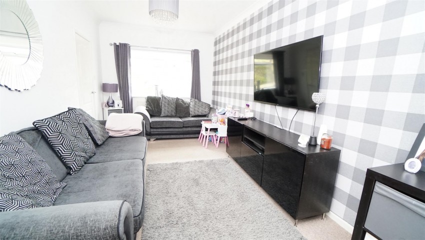 Images for Howgate, Idle, Bradford