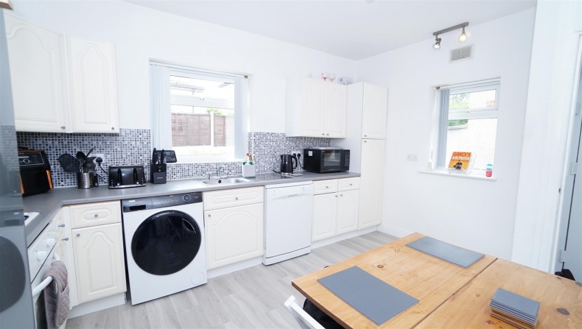 Images for Welwyn Drive, Wrose, Shipley