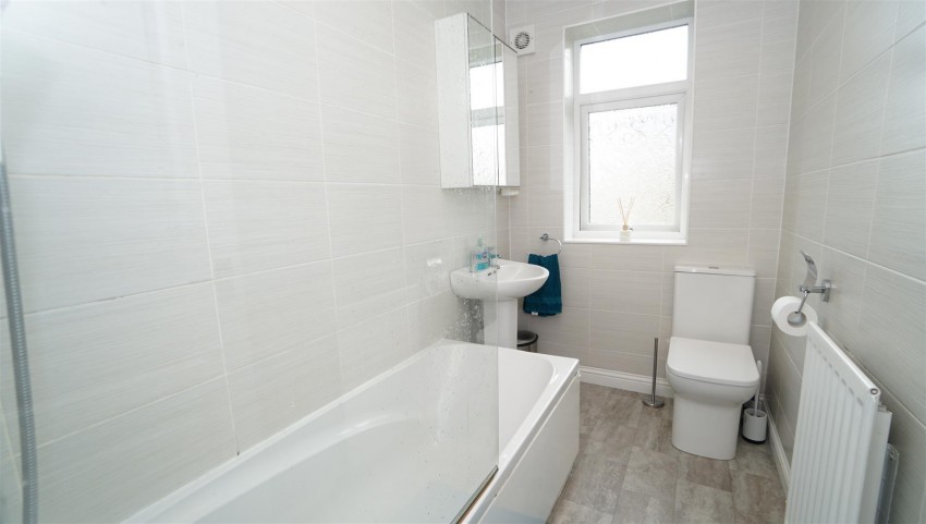 Images for Welwyn Drive, Wrose, Shipley