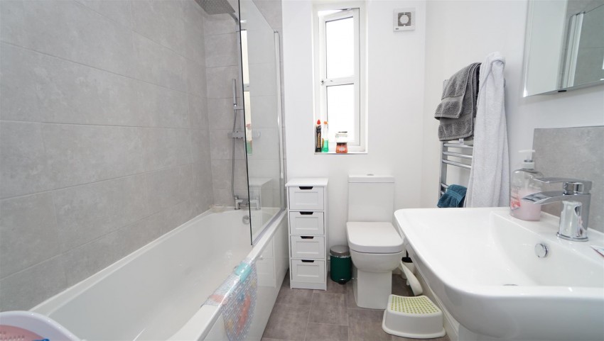 Images for Hutton Hall Drive, Eccleshill, Bradford