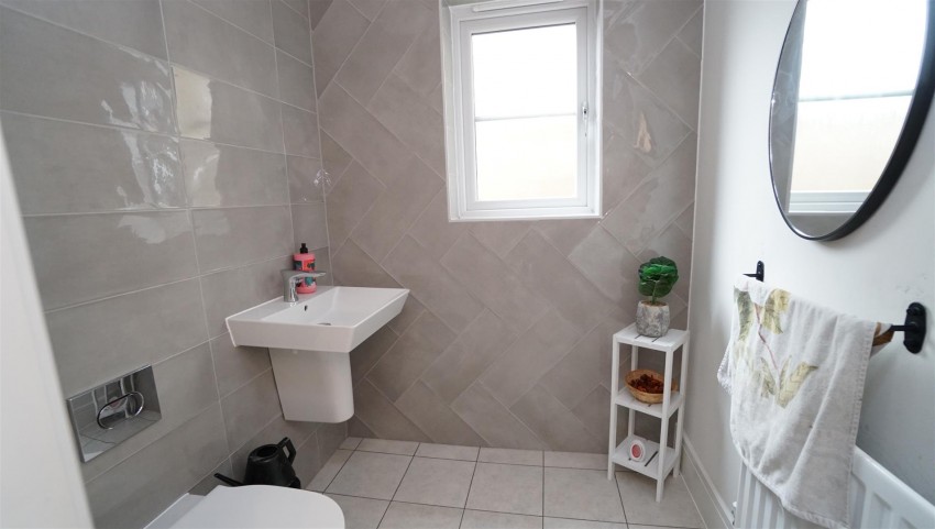 Images for Sandhill Fold, Idle