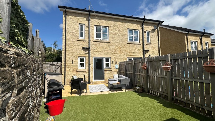 Images for Hutton Hall Drive, Eccleshill, Bradford