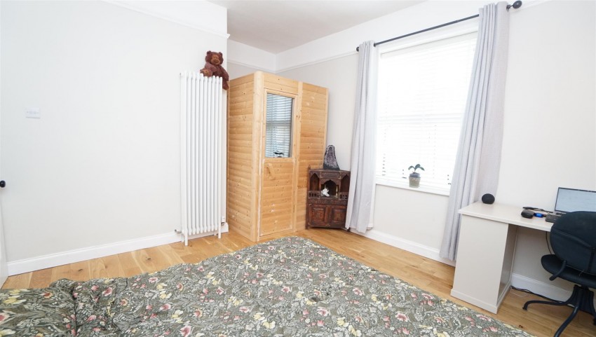 Images for Fourlands Road, Idle, Bradford