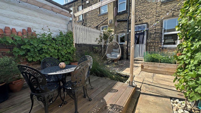 Images for Fourlands Road, Idle, Bradford