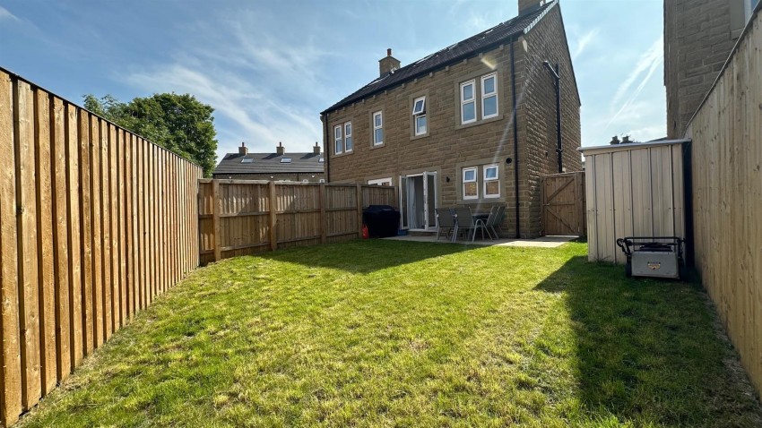 Images for Albion Close, Apperley Bridge, Bradford