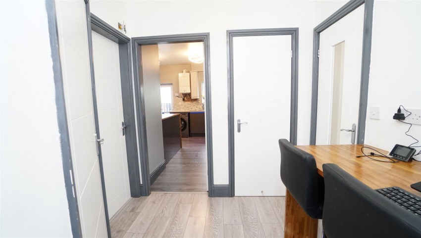 Images for Fourth Avenue, Killinghall, Bradford