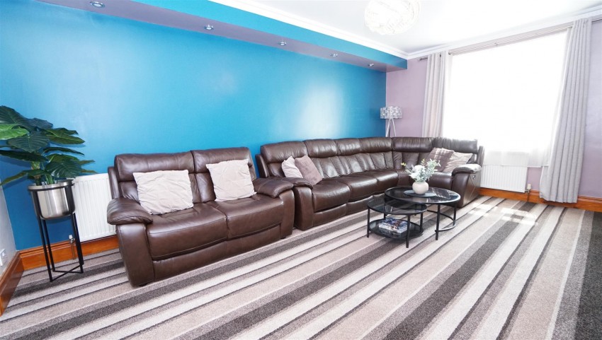 Images for Fourth Avenue, Killinghall, Bradford