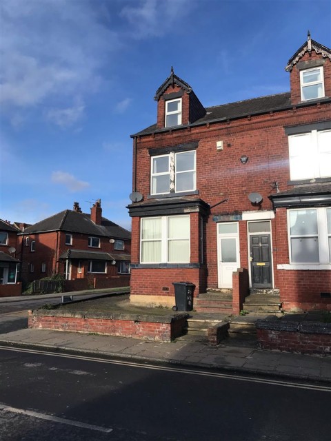 View Full Details for Ash Road, Headingley, Leeds