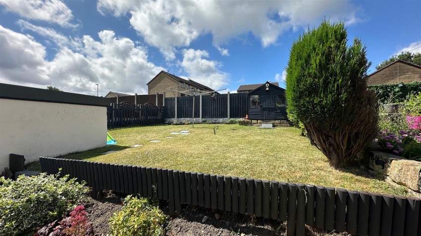 Images for Hall Avenue, Eccleshill, Bradford