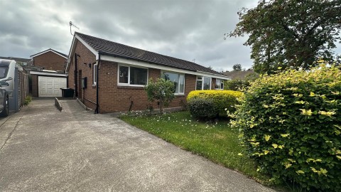 View Full Details for Santa Monica Grove, Idle, Bradford