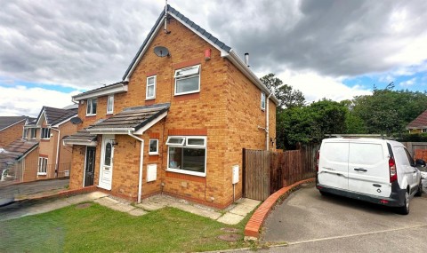 View Full Details for Long Meadows, Poplars Park, Bradford