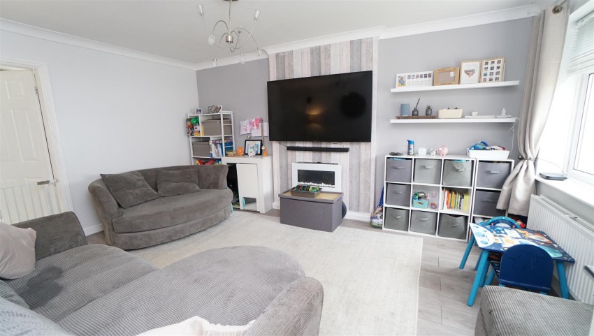 Images for Long Meadows, Poplars Park, Bradford