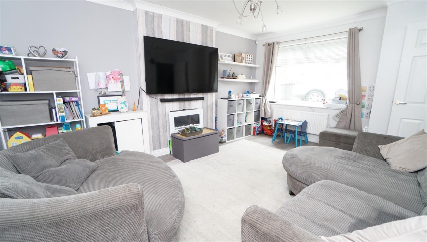 Images for Long Meadows, Poplars Park, Bradford