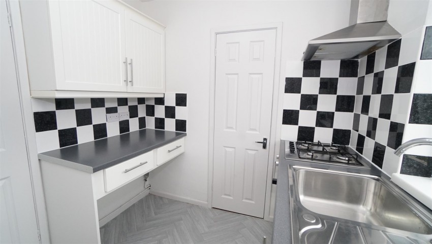 Images for Low Ash Road, Shipley