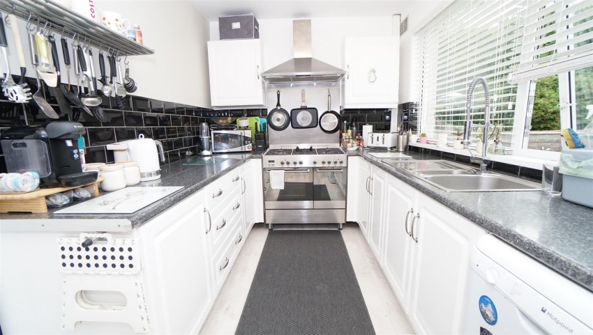 Images for Ravenscliffe Avenue, Bradford