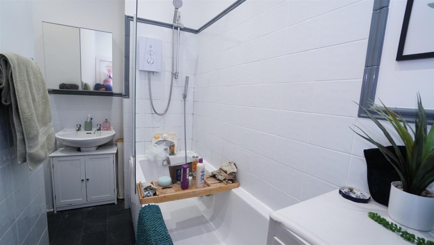 Images for Moorfield Place, Idle Village