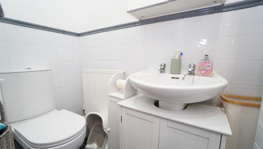 Images for Moorfield Place, Idle Village