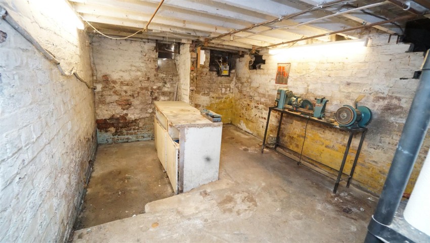 Images for Fourlands Road, Idle