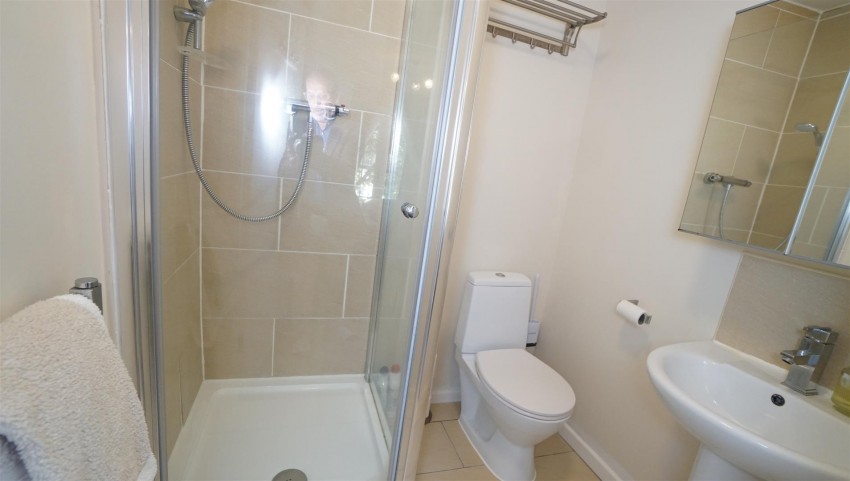 Images for Dock Lane, Shipley