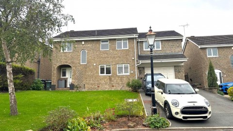 View Full Details for Crofters Green, Idle, Bradford