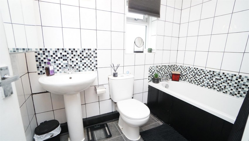 Images for Pellon Terrace, Idle/Thackley Bradford
