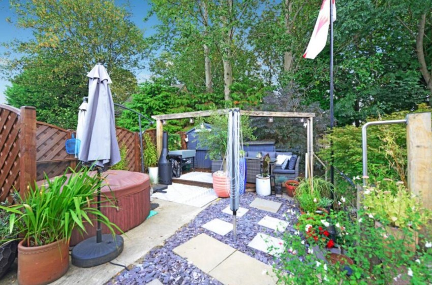 Images for Pellon Terrace, Idle/Thackley Bradford