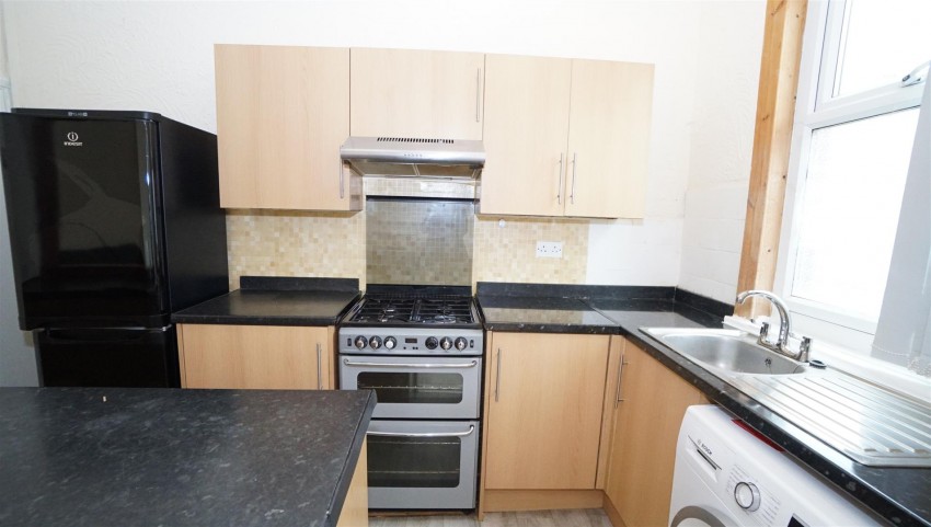 Images for Woodside Avenue, Kirkstall