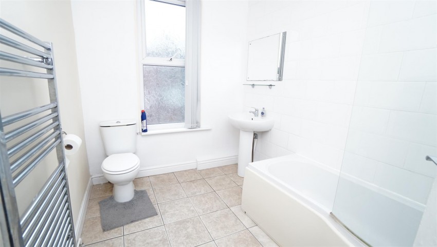 Images for Woodside Avenue, Kirkstall
