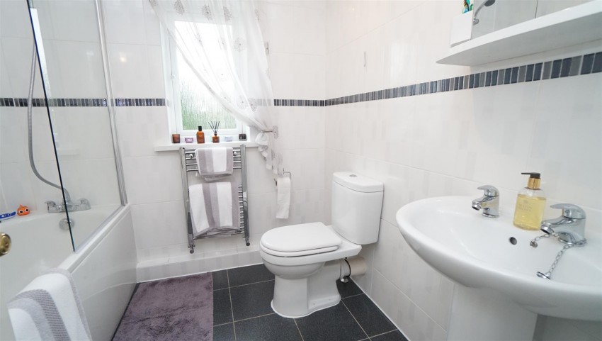 Images for Sorrin Close, Idle, Bradford
