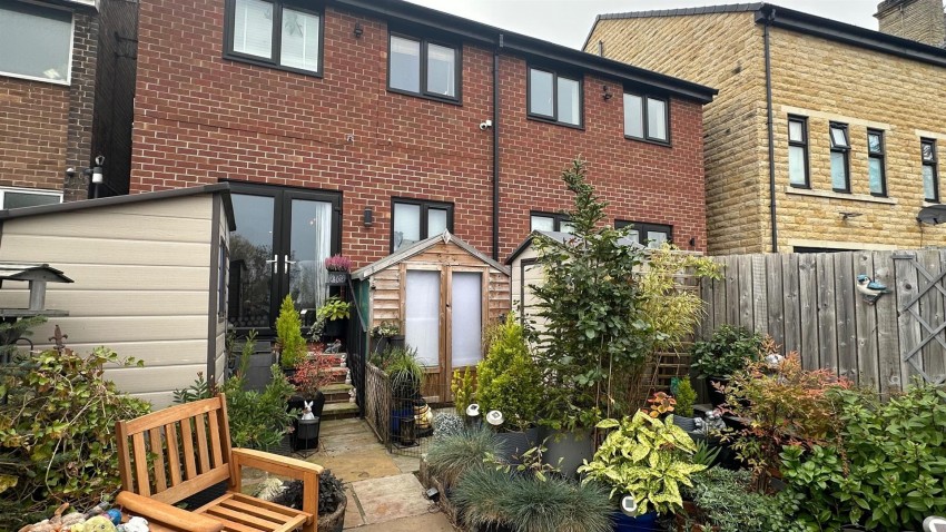 Images for Hutton Terrace, Eccleshill, Bradford