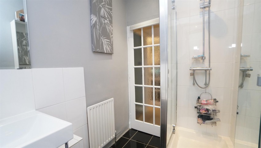 Images for Low Ash Drive, Wrose, Shipley