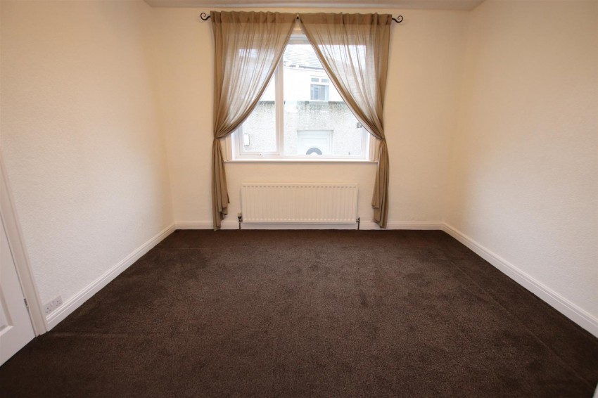 Images for Thornacre Crescent, Shipley