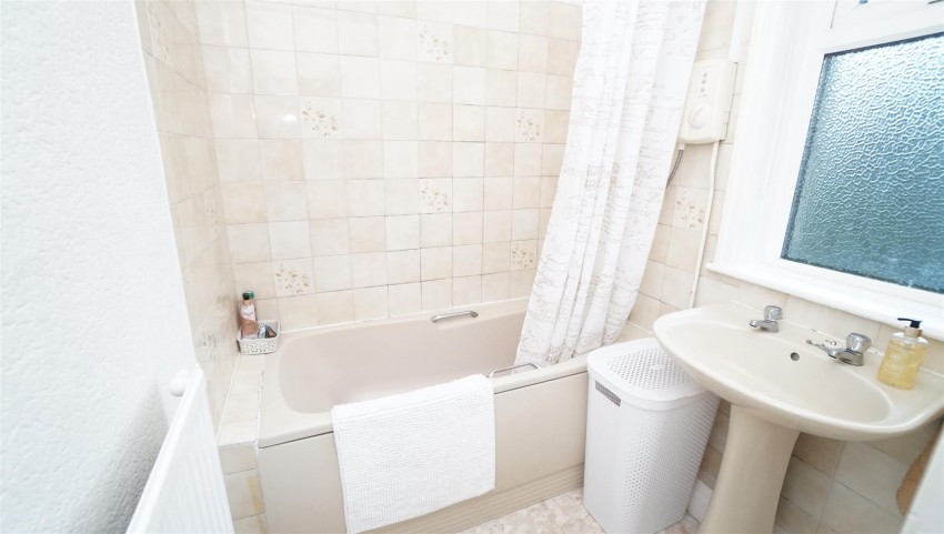 Images for Leafield Grove, Eccleshill, Bradford