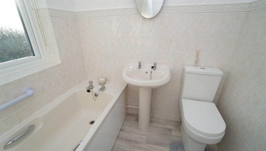 Images for Kestrel Drive, Bradford