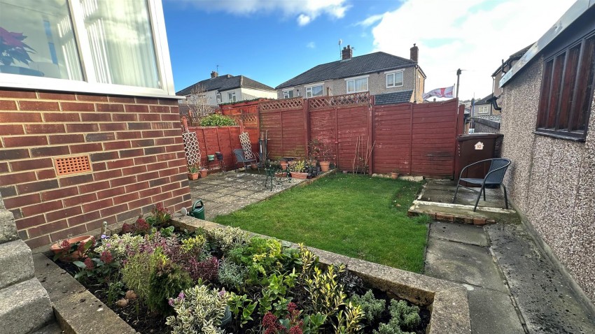 Images for Kestrel Drive, Bradford