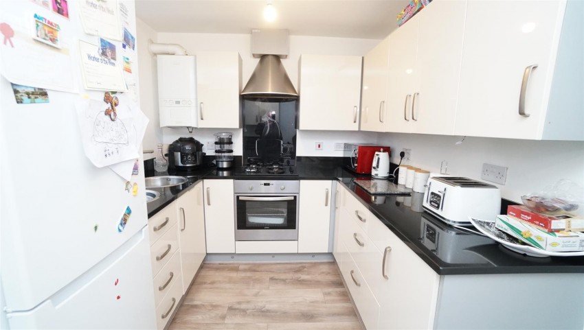 Images for Oswin Gardens, Bradford