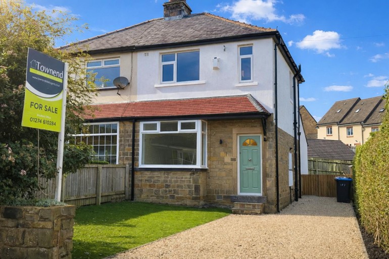 Apperley Road, Apperley Bridge