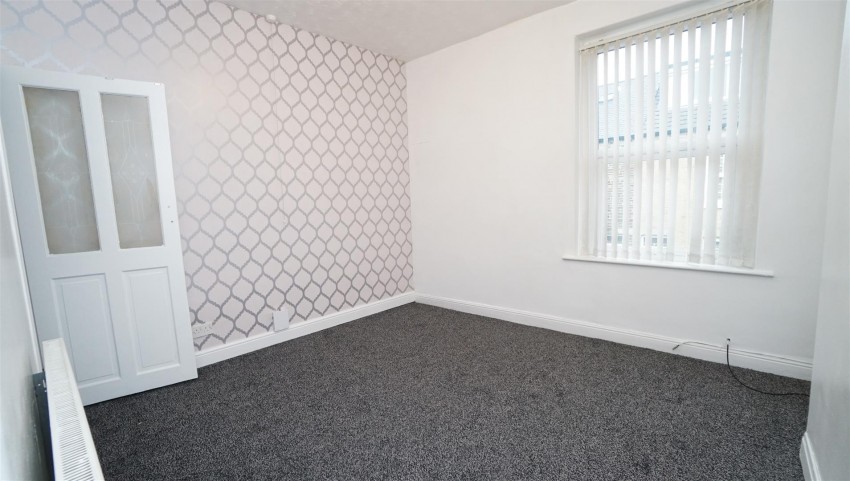 Images for Mount Avenue, Eccleshill, Bradford