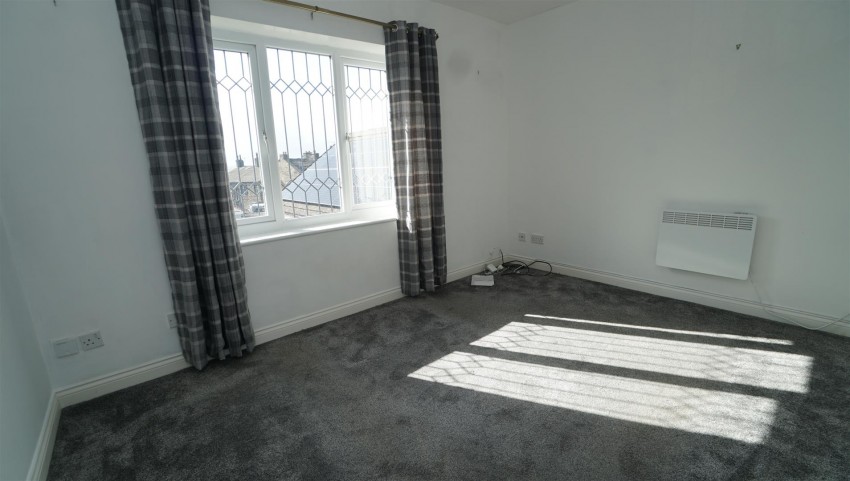 Images for Nialls Court, Thackley, Bradford