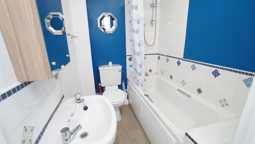 Images for Nialls Court, Thackley, Bradford