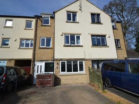 View Full Details for Lodge Road, Thackley, Bradford