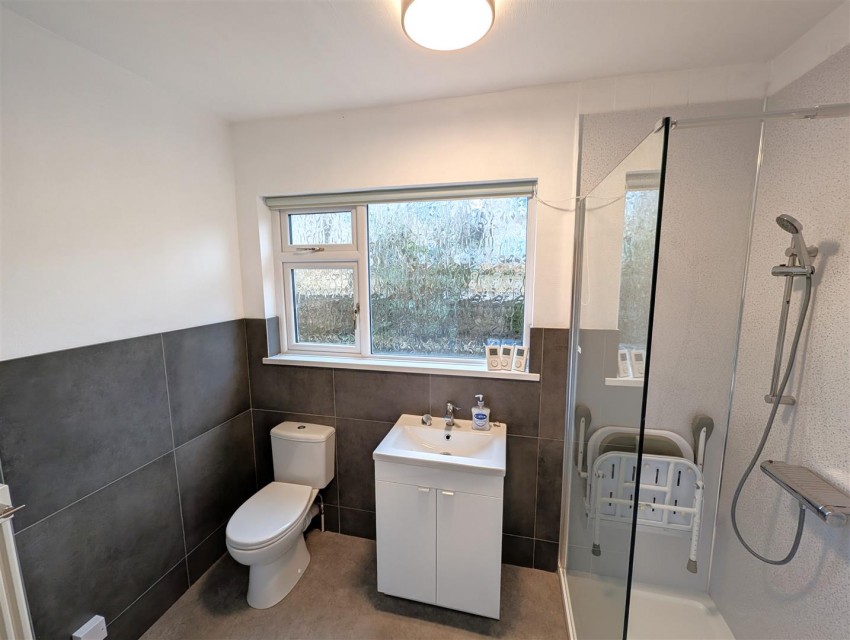 Images for Leeds Road, Thackley, Bradford