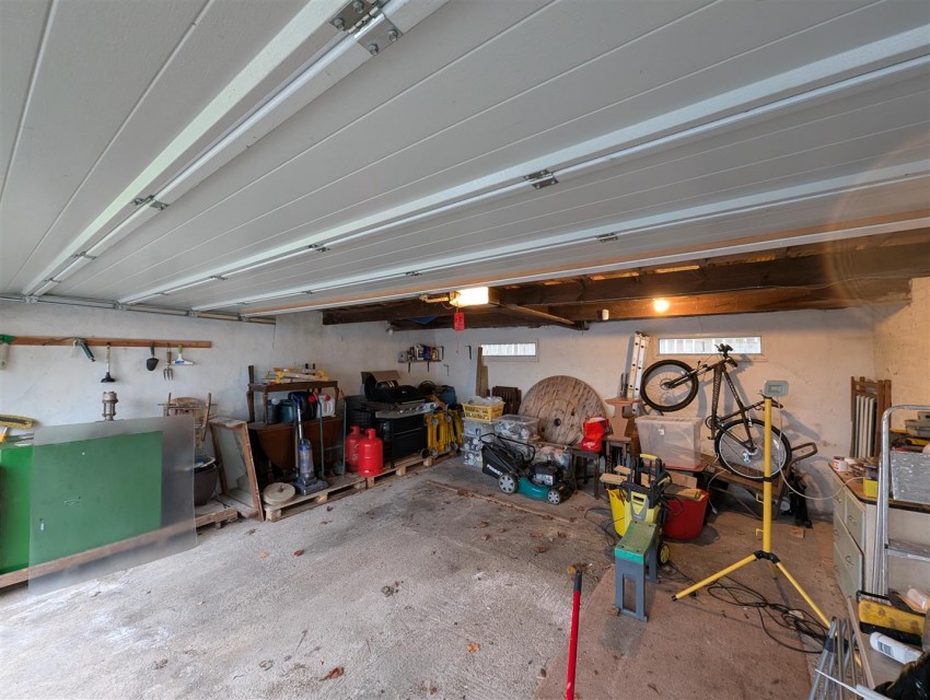 Images for Leeds Road, Thackley, Bradford