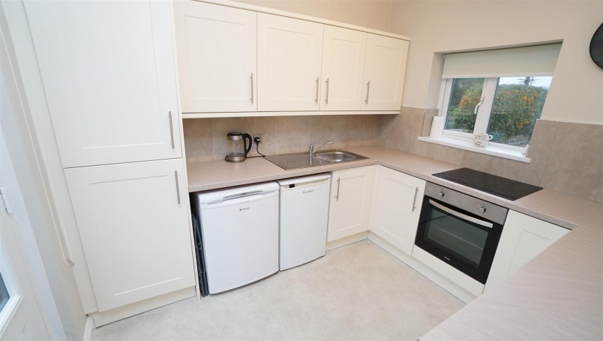 Images for Leeds Road, Thackley, Bradford