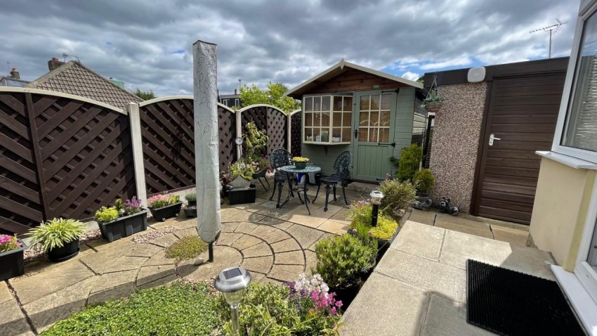 Images for Briarfield Close, Idle, Bradford