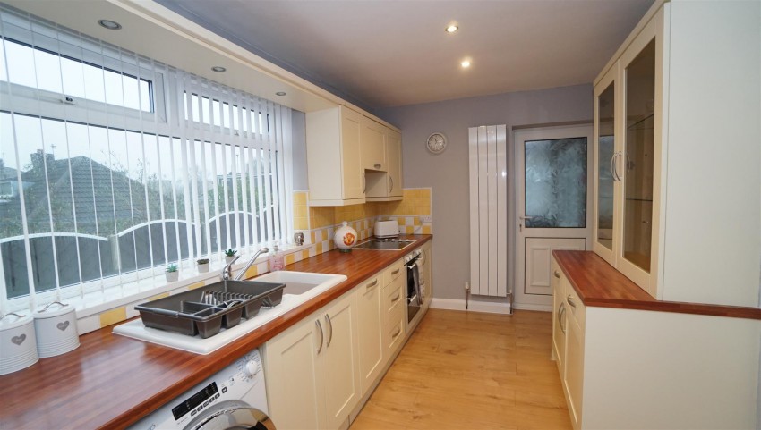 Images for Briarfield Close, Idle, Bradford