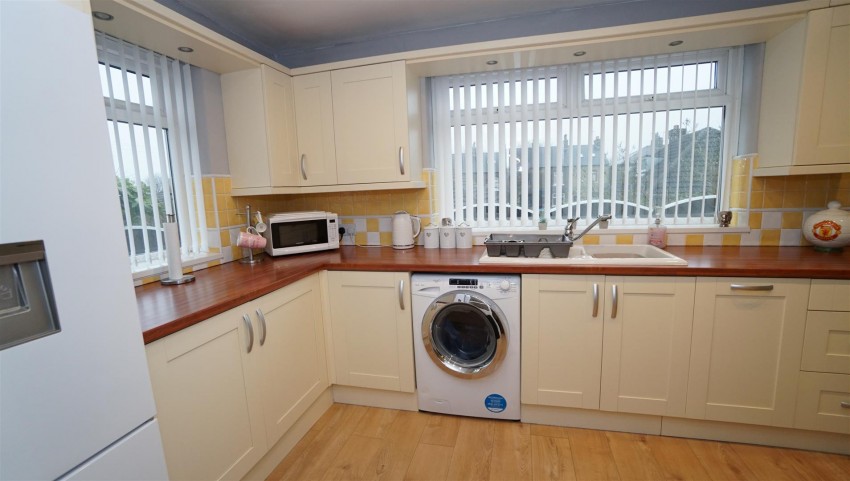 Images for Briarfield Close, Idle, Bradford